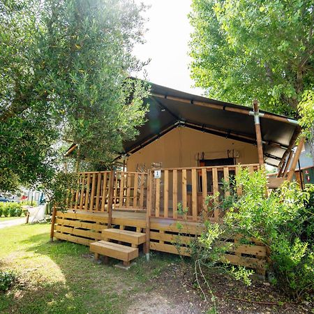 Sivinos Camping Boutique Манерба-дель-Гарда Екстер'єр фото