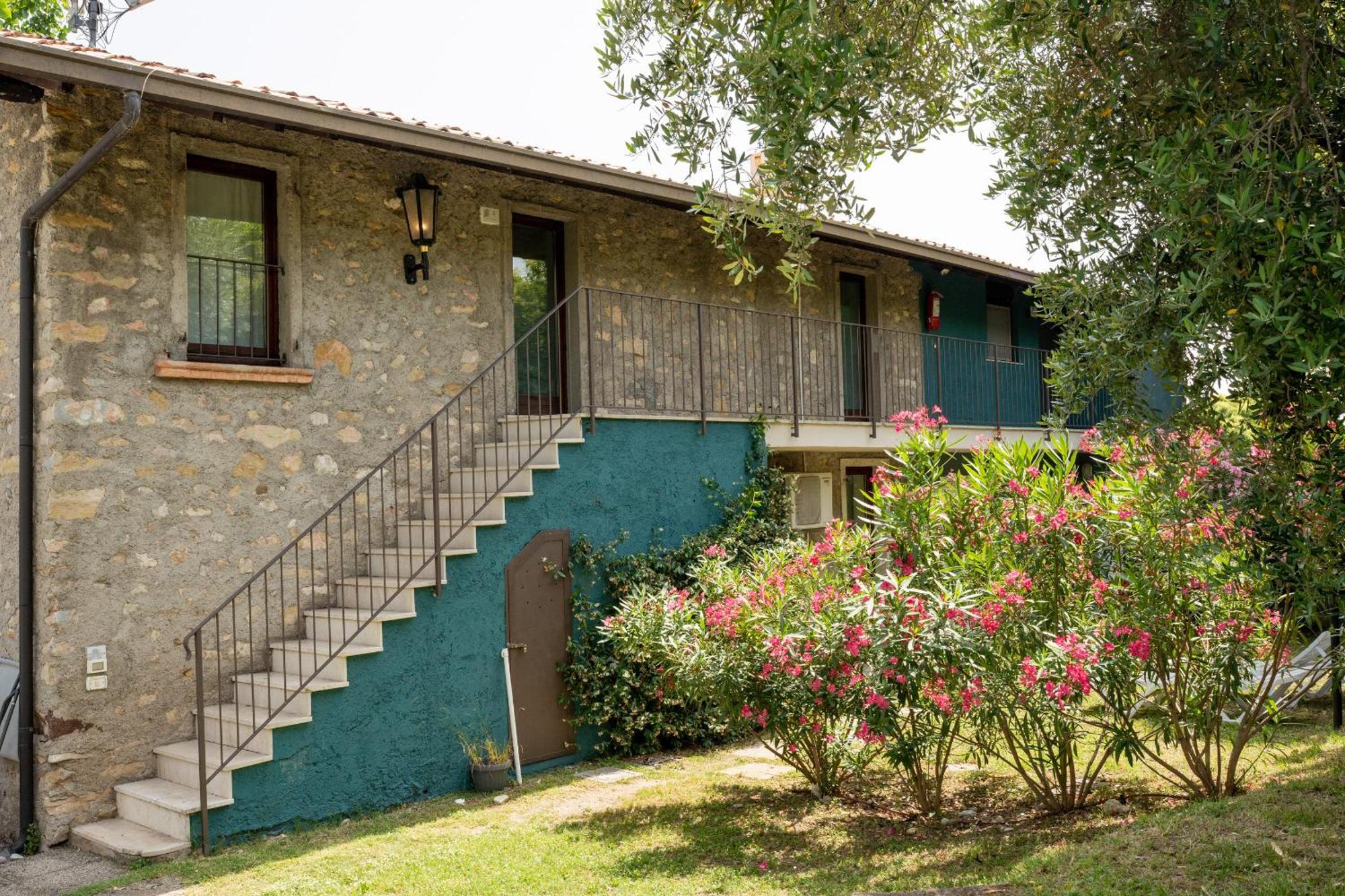 Sivinos Camping Boutique Манерба-дель-Гарда Екстер'єр фото